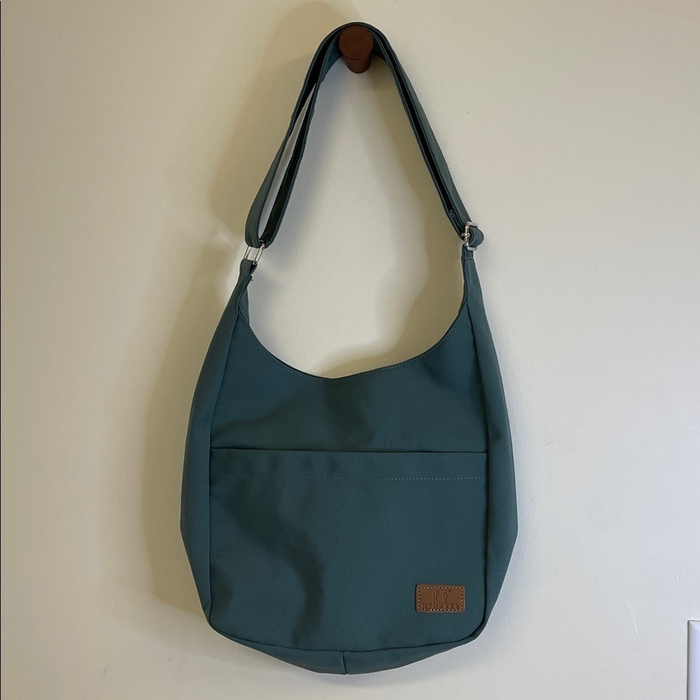 Myhozee Crossbody Bag Teal Green Adjustable Strap Durable Everyday Tote NWT
